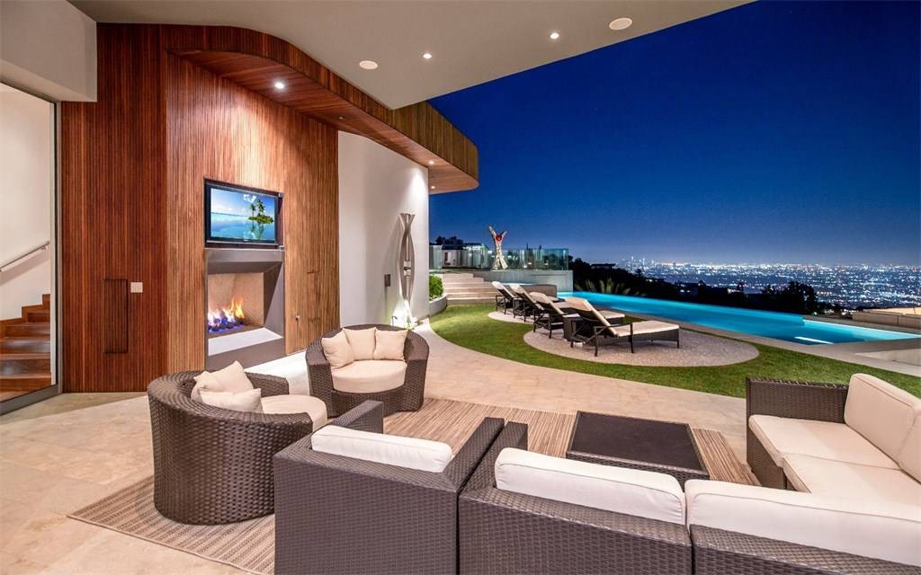 Billionaires' Real Estate Club
