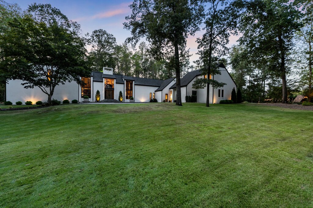 Debra Johnston Presents A Renowned Architect Henri Jova Designed Estate In Roswell
