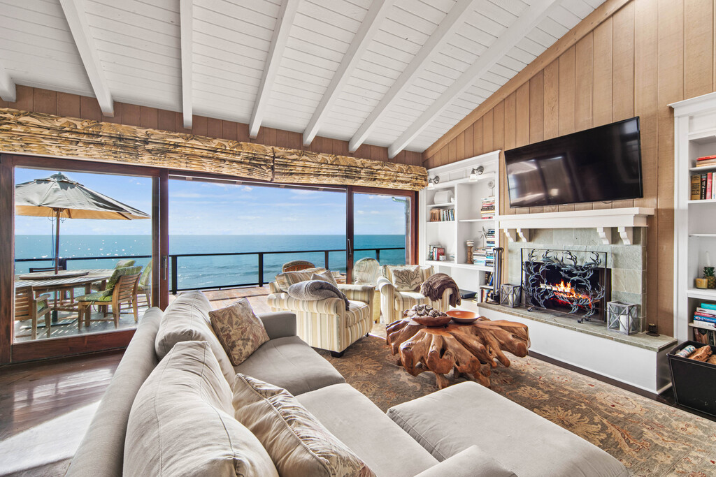 Jeff Chertow Presents An Incredible Beachfront Home In Malibu