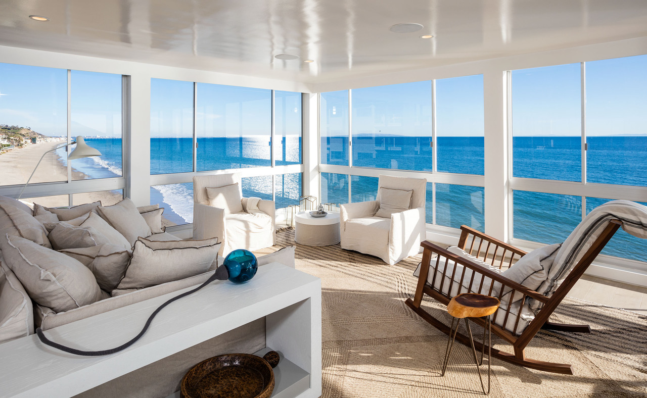 Jeff Chertow Presents A Stunning Carbon Beach Condo In Malibu