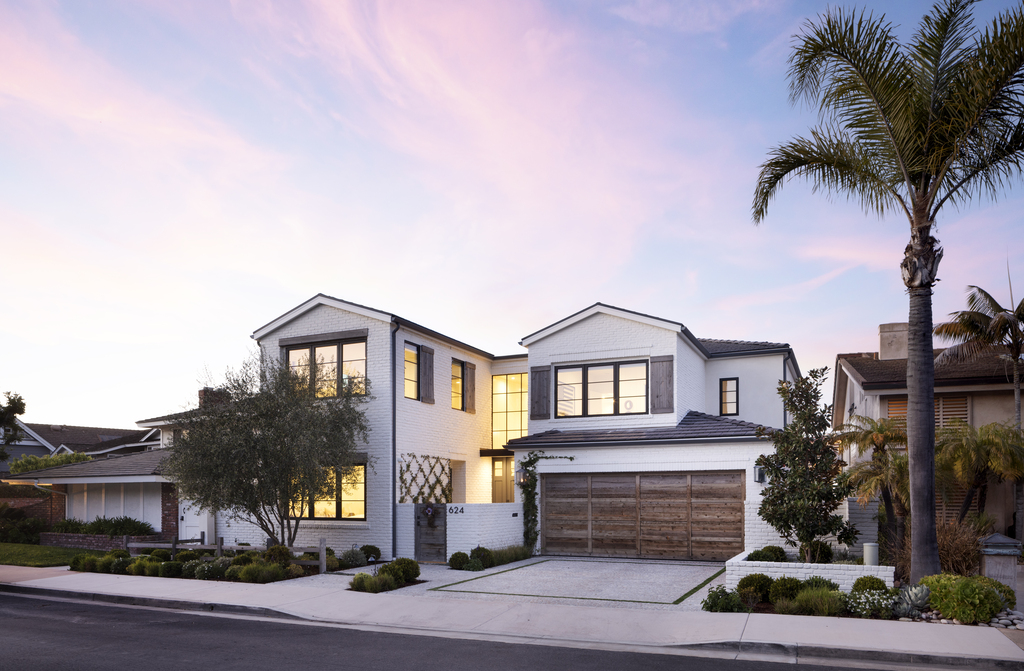 VALIA Properties Presents A Modern Estate In Newport Beach