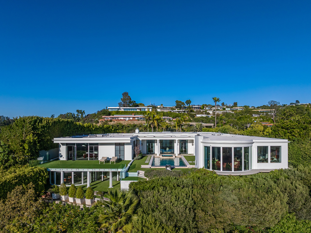 Casa Alta Tierra Debuts in the Prestigious Trousdale Estates