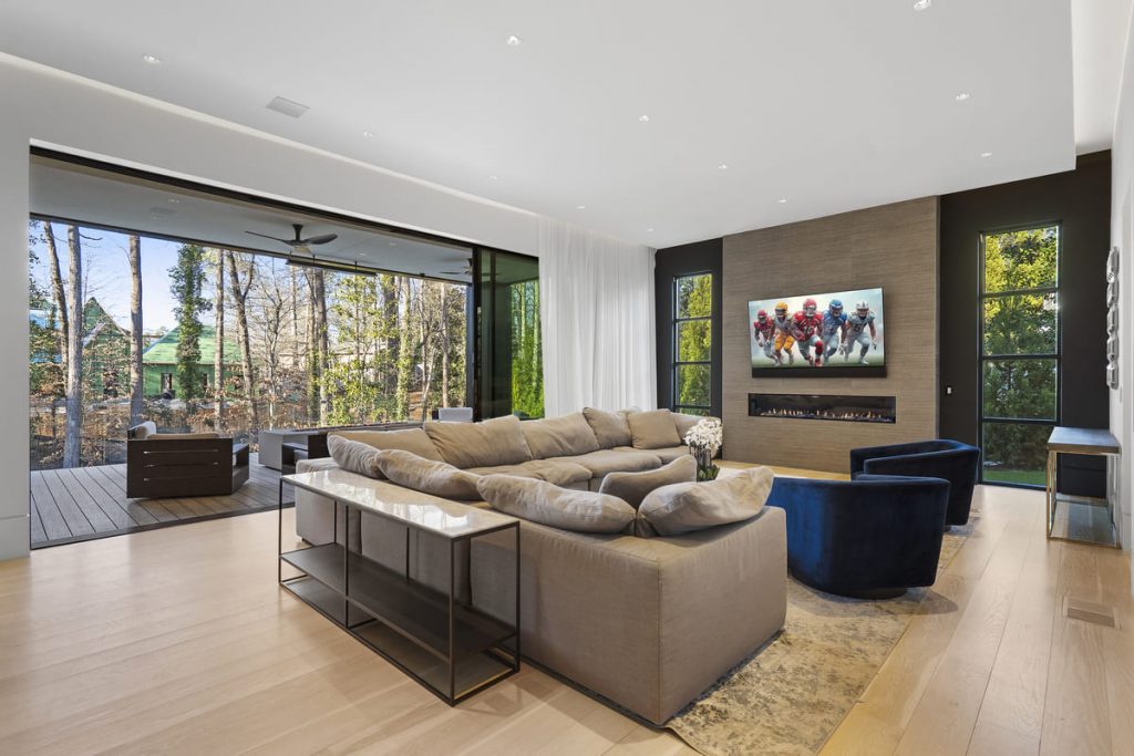 Primary suite