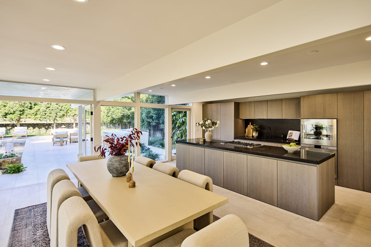 Malibu Colony interior