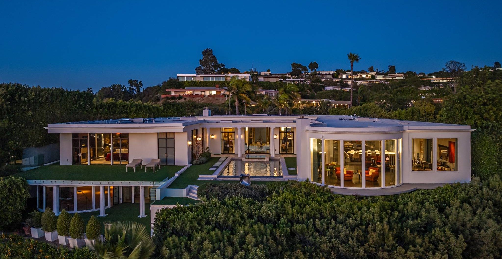 Christine Hong Presents Casa Alta Tierra In The Iconic Trousdale Estates