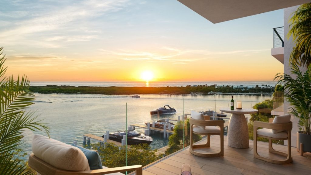 FORTE LUXE Jupiter — Resort-Style Pool