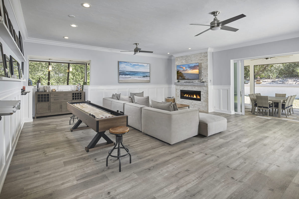 Chris Sullivan Presents An Exceptional 4 Bed Home In Marco Island