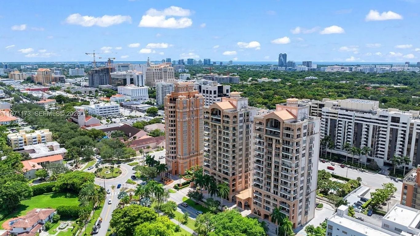 Just Sold: Mauricio J. Barba Presents a Light-Filled Golf Course Sanctuary at 626 Coral Way #1104, Coral Gables