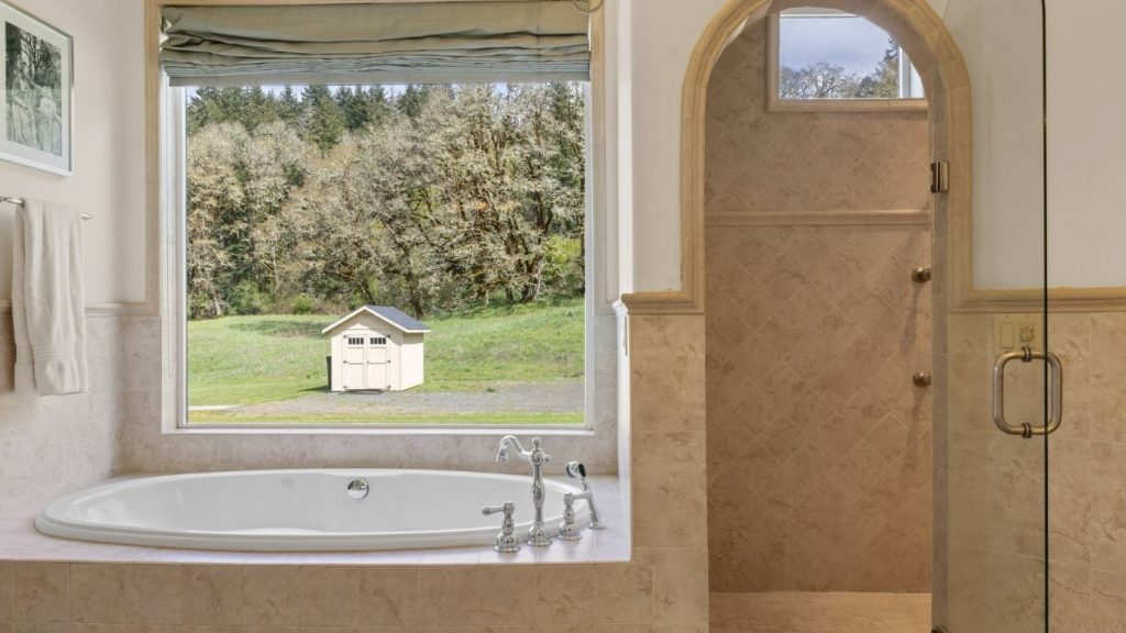 Wellness amenities and gym Silverado Villa Oregon wine country