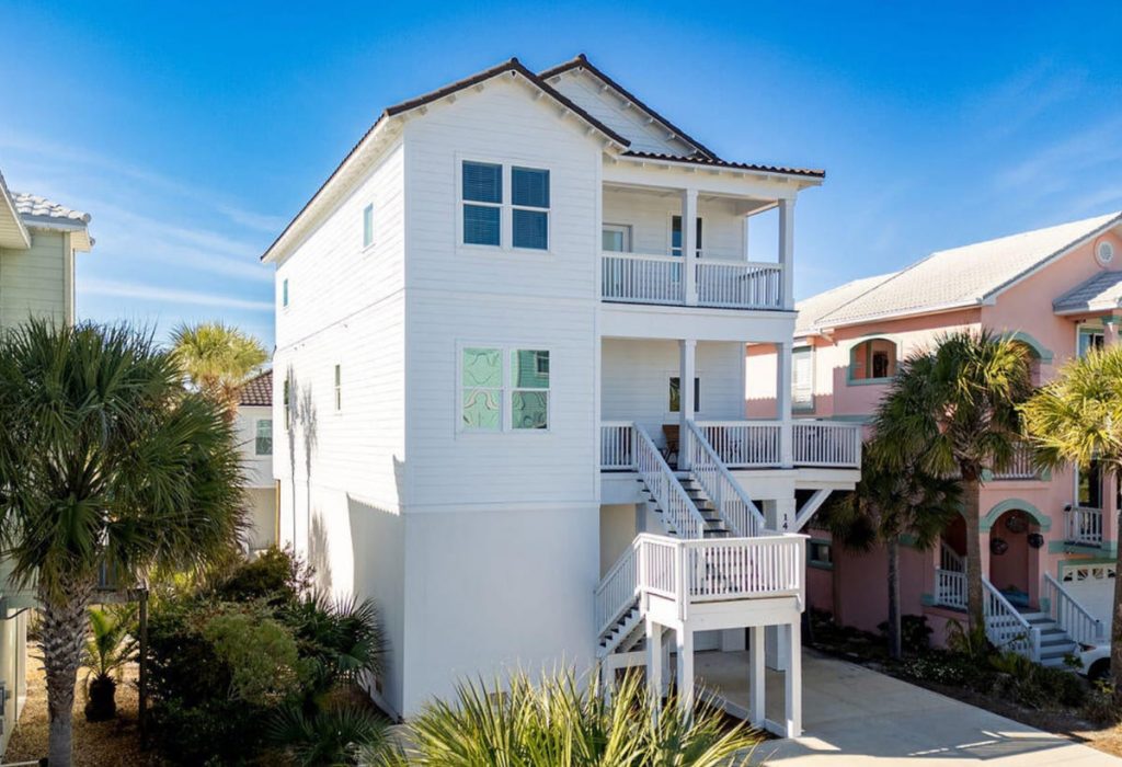 1421 Sonata Court - Living