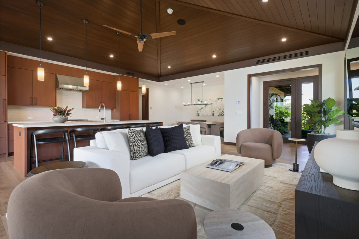 Carrie Nicholson Presents A Spacious 4 Bedroom Residence In Kailua-Kona